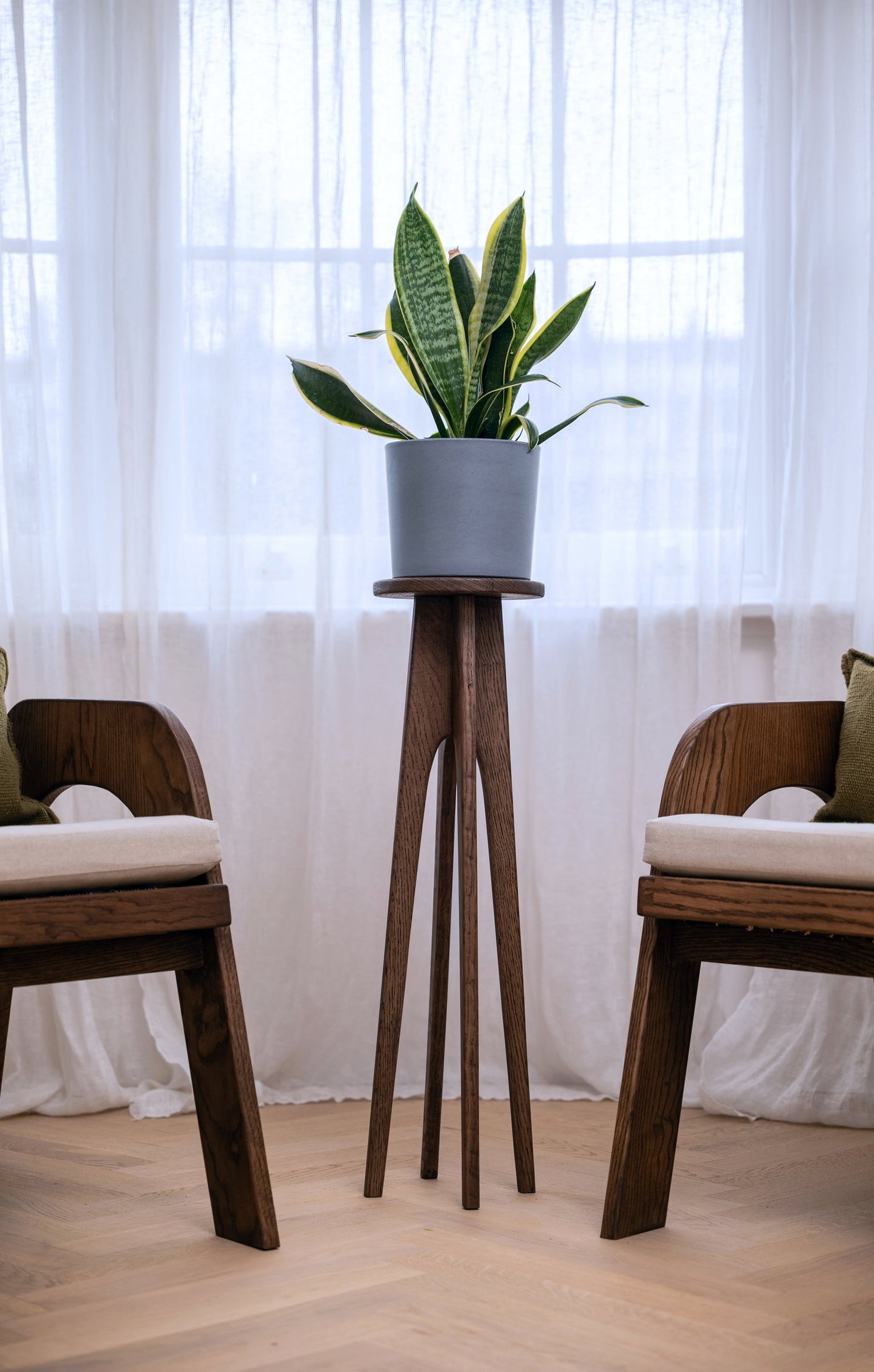 Bloc & Boon Plinth/Plant Stand