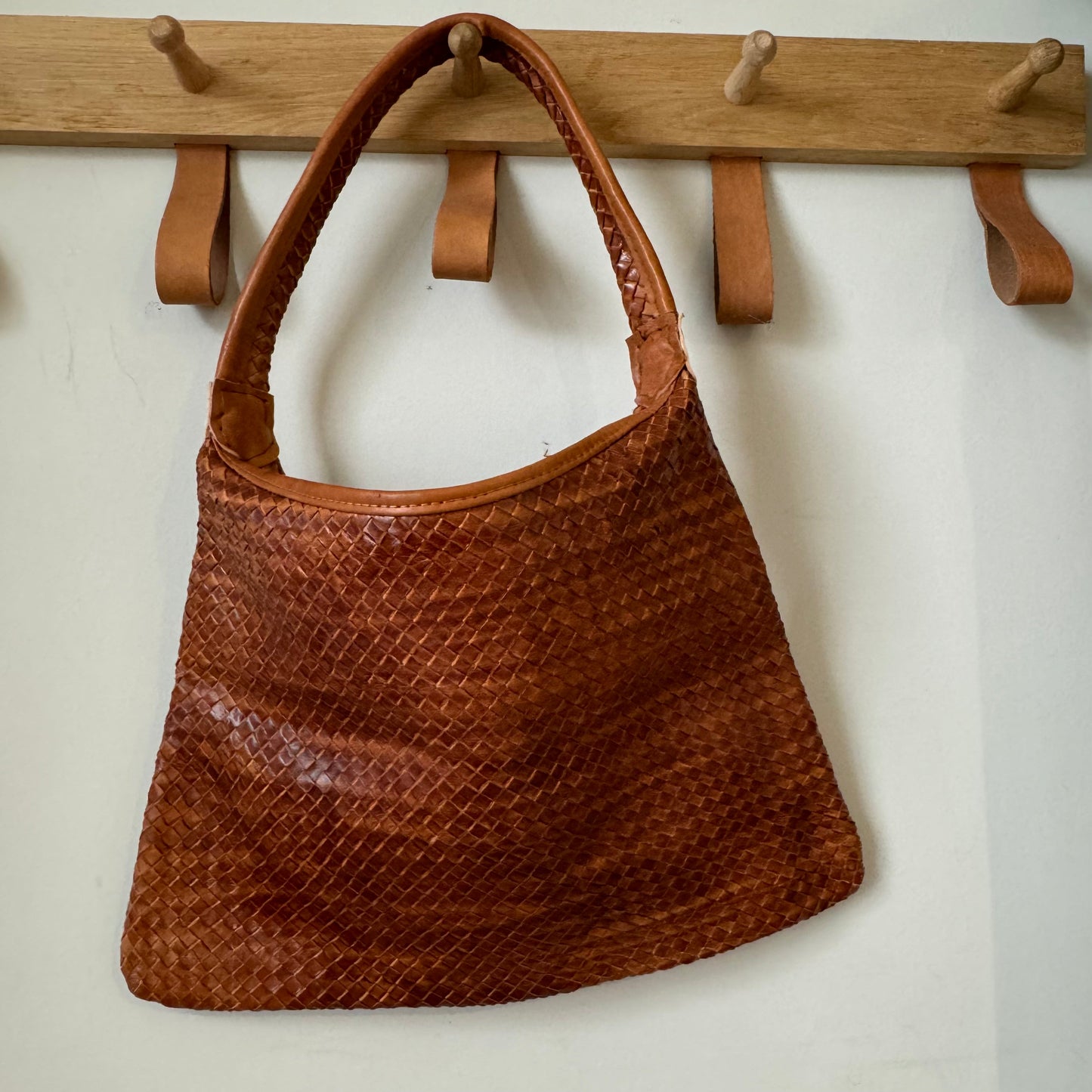MAROC LEATHER La Banane Bag