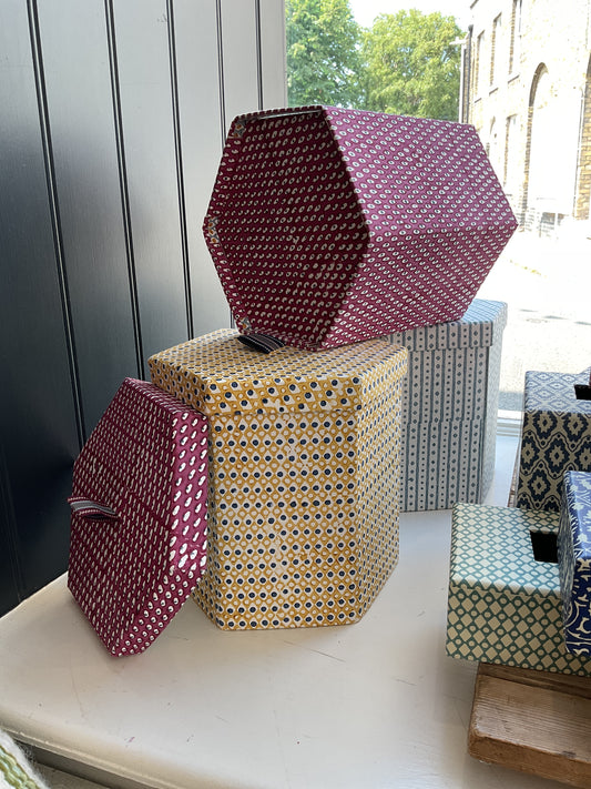 YP Collapsible Hexagonal Wastepaper Basket w/ lid