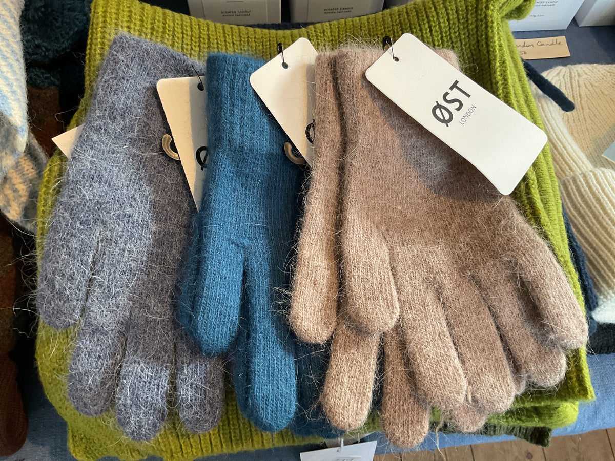 OST Angora Gloves