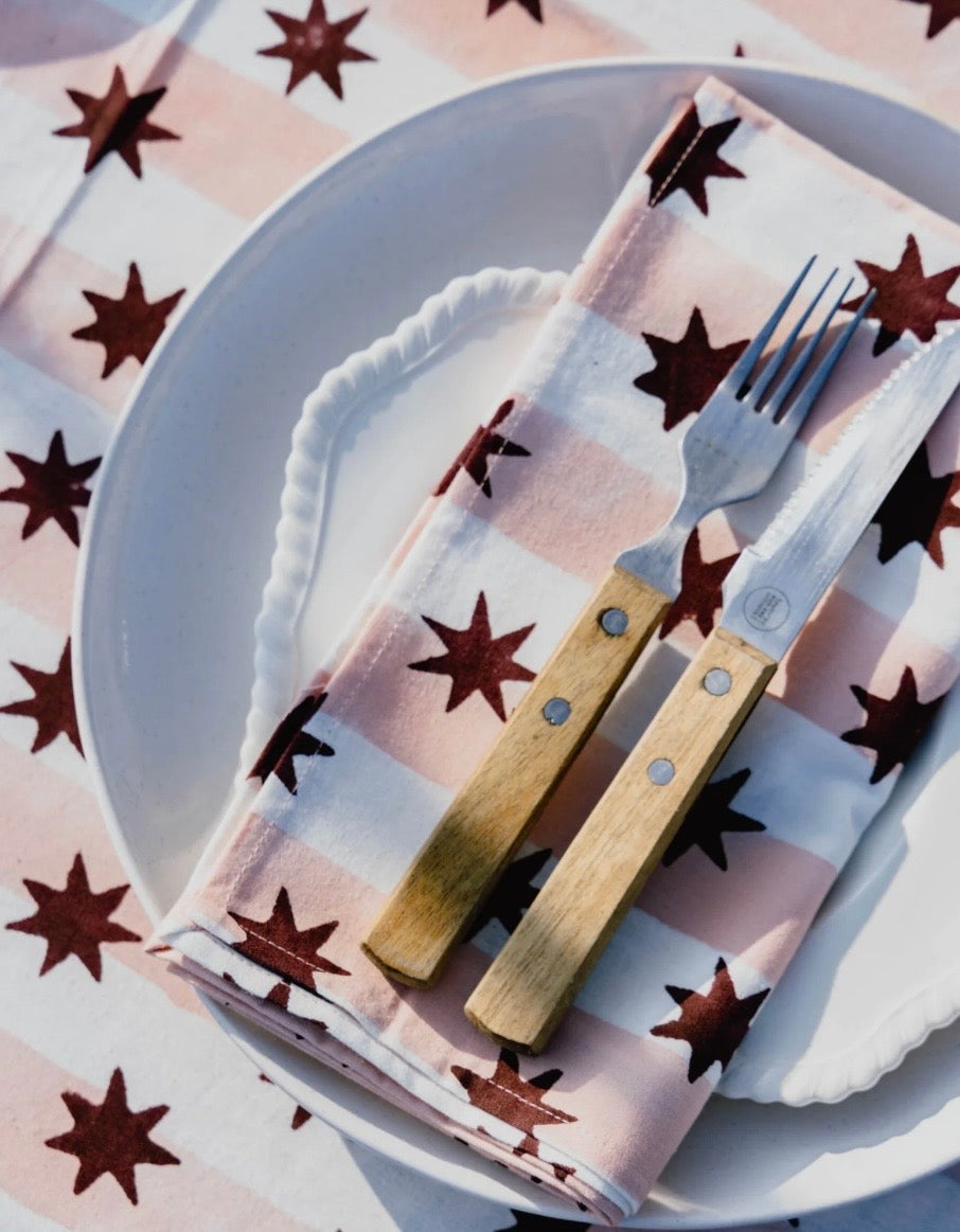 Cosy Buddha Table Linen