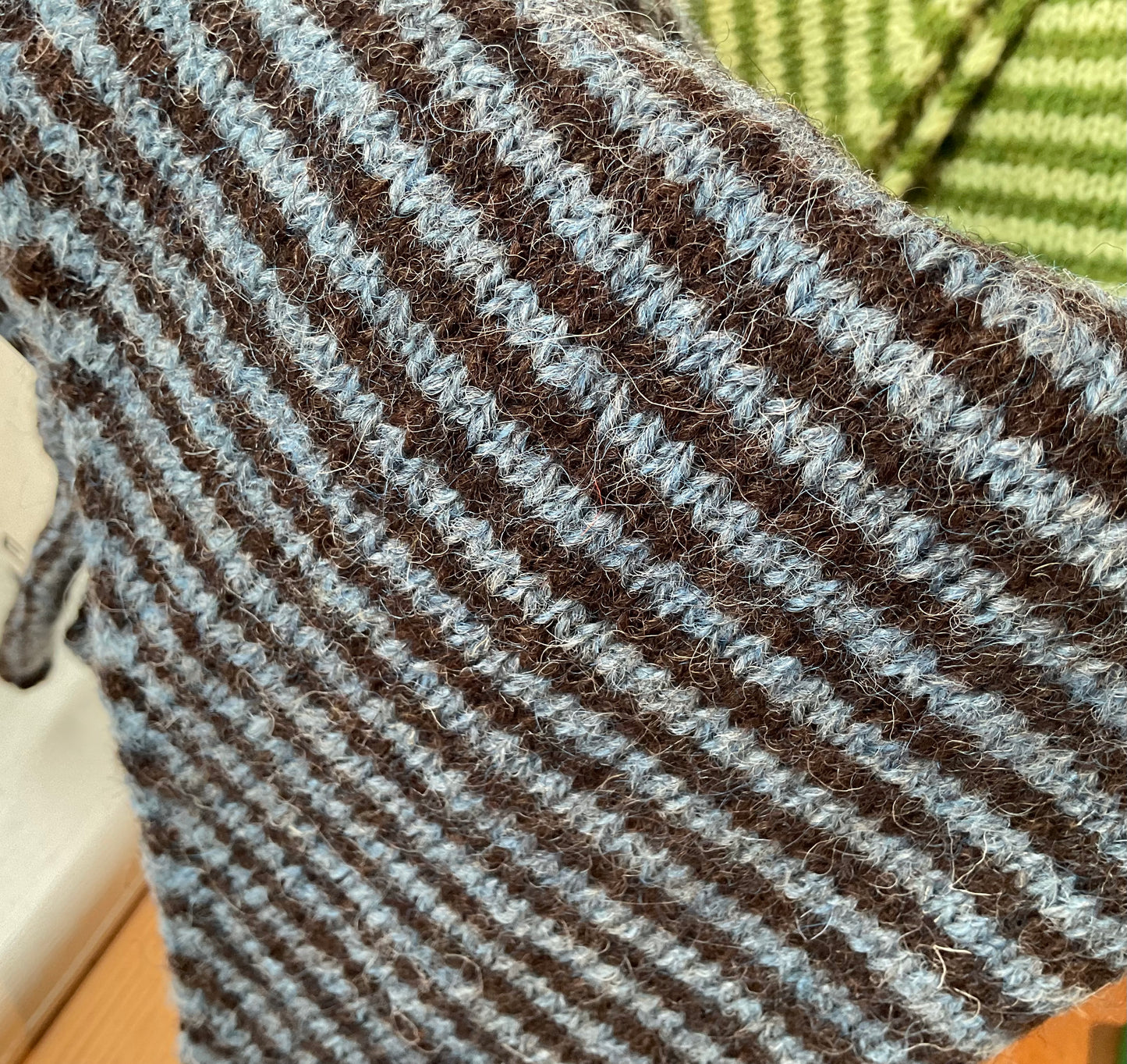 ROVE Triangle Scarf