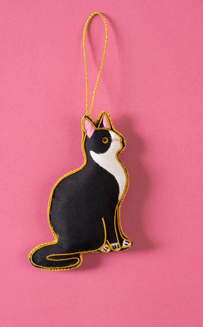 XMAS 25 Ian Snow Decorations