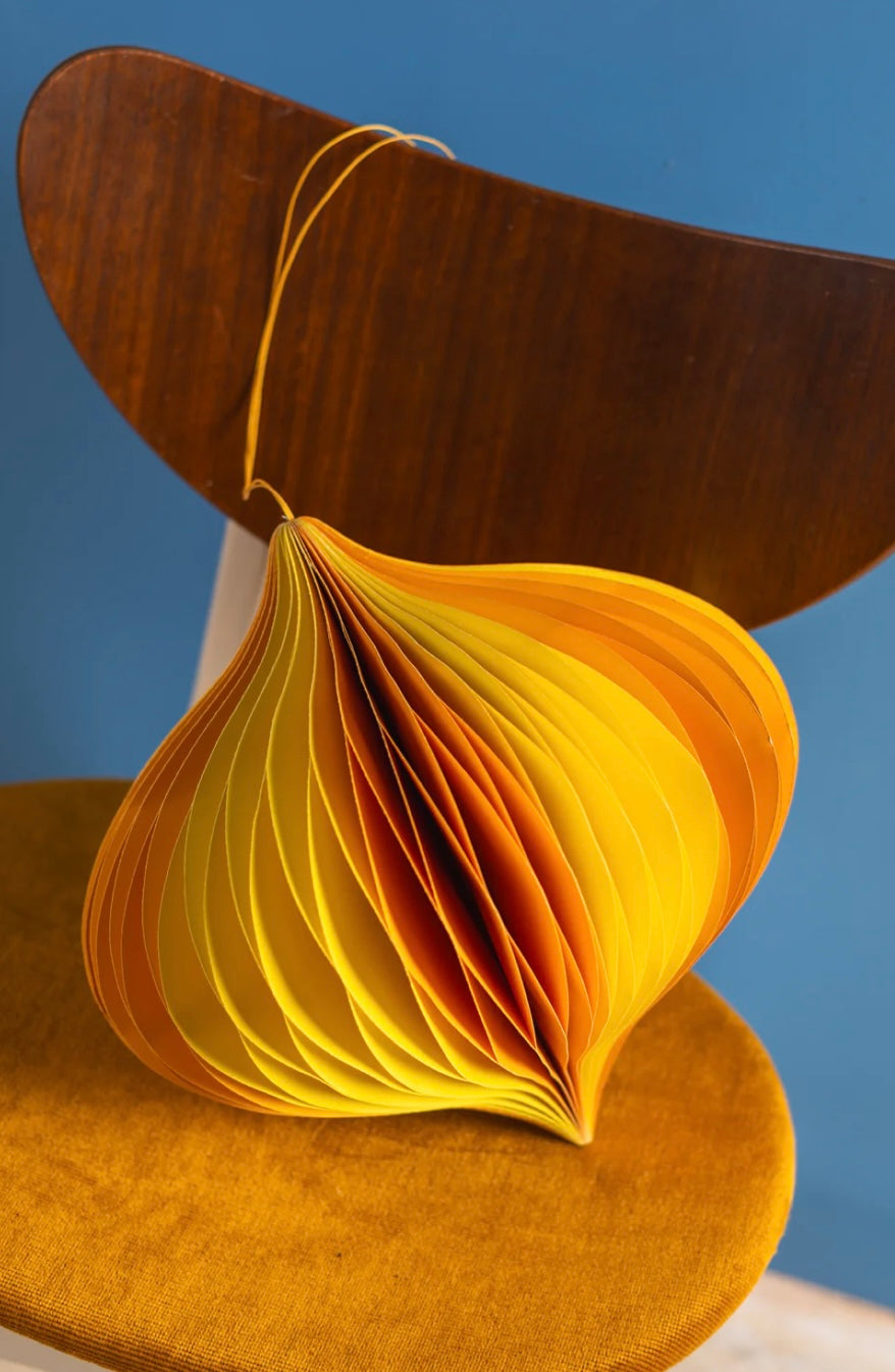 XMAS 25 Ian Snow Origami Lantern