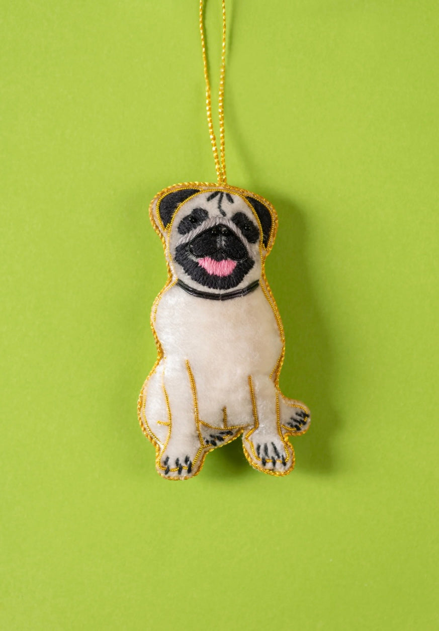 XMAS 25 Ian Snow Decorations