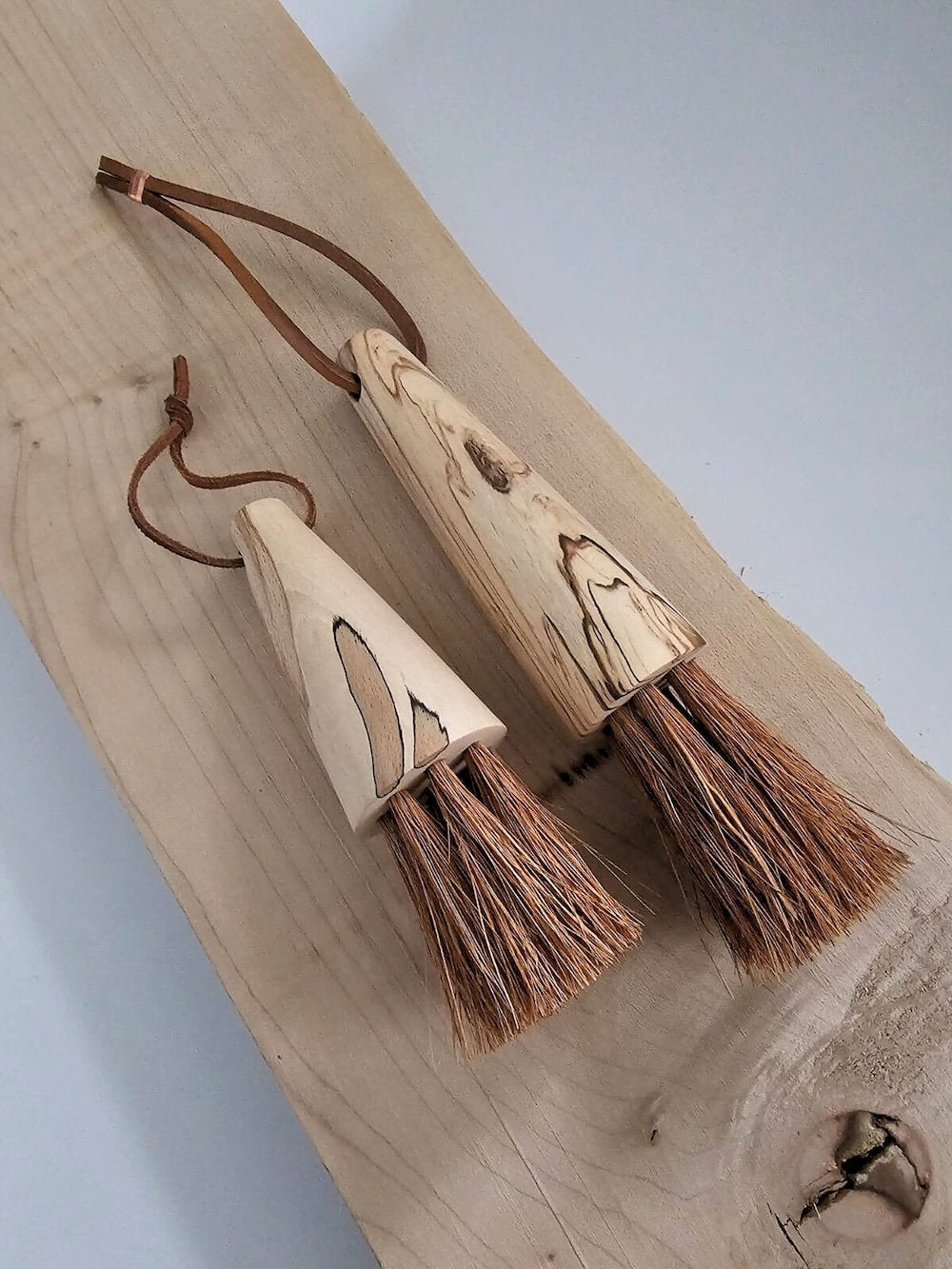 Bloc & Boon Table Brush